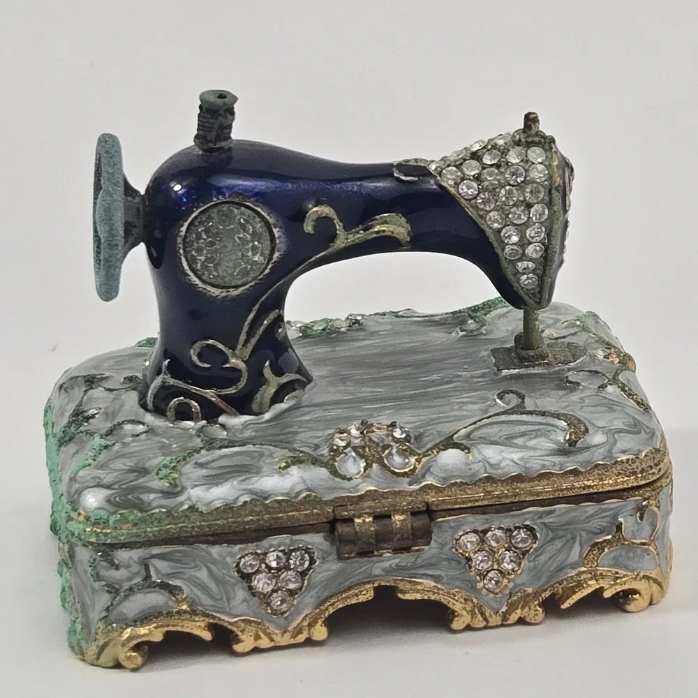 N/A exquisite miniature